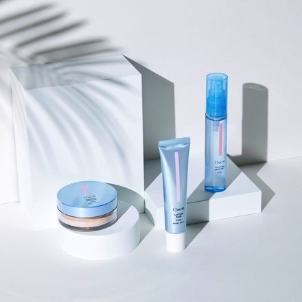 暑さに負けない「Chacott COSMETICS」が今年もお目見え