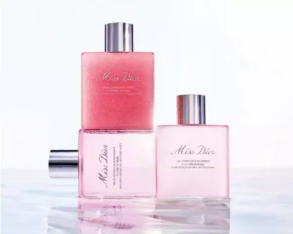 心ときめくバスタイム！ローズ香る新たなボディケアアイテム登場