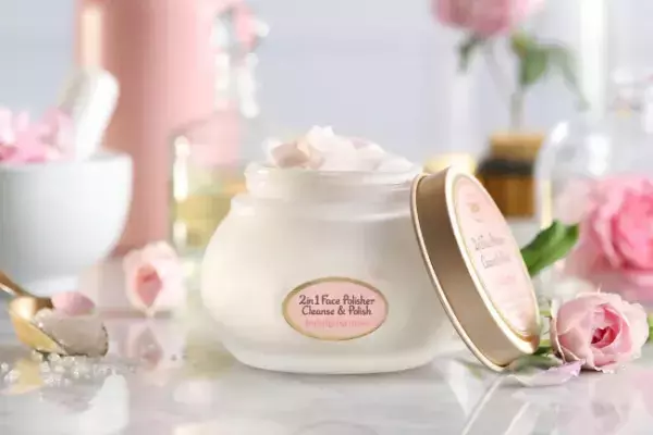 今だけ限定スイートローズの香り！10周年を記念したアイテム登場