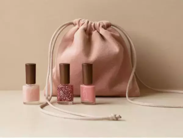 コスメブランド「rihka」、ネイルポリッシュとポーチの限定コレクション発売