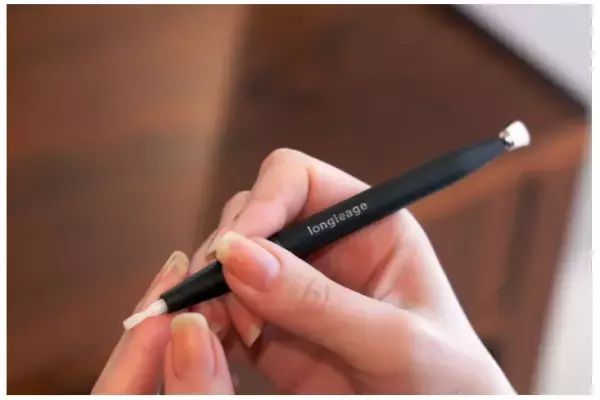 持ち手部分が木製のネイルケアアイテム「ロングルアージュ キューティクル プッシャー 楓」、2月16日発売