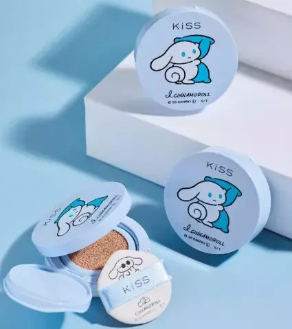 アイシナモロールとコラボ！『キス クッションパンチ』の限定デザインを発売