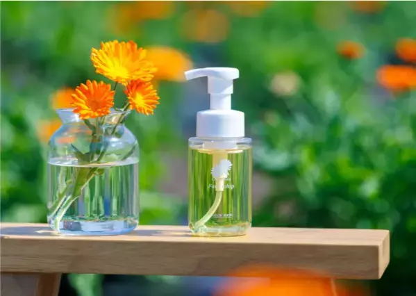 濃密な泡でくすみの気にならない素肌へ！『カレンデュラ手づみフェイスホイップ』新発売