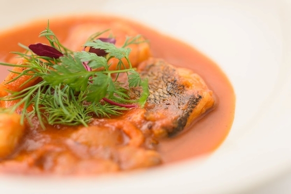 骨の健康維持に必要な栄養を冷凍食品『コツコツグルメ』で