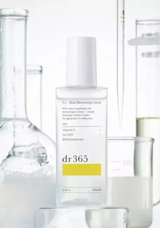 大人の毛穴悩みに“剥かないピーリング”！皮膚科医監修「dr365」角質ビタミン化粧水誕生