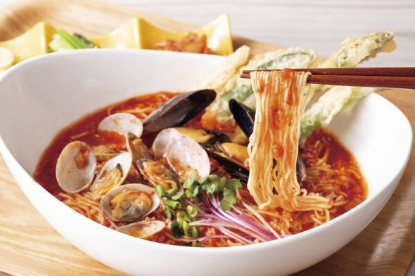 米麹で腸活サポート『季節野菜フリットの米麹トマト麺』限定販売