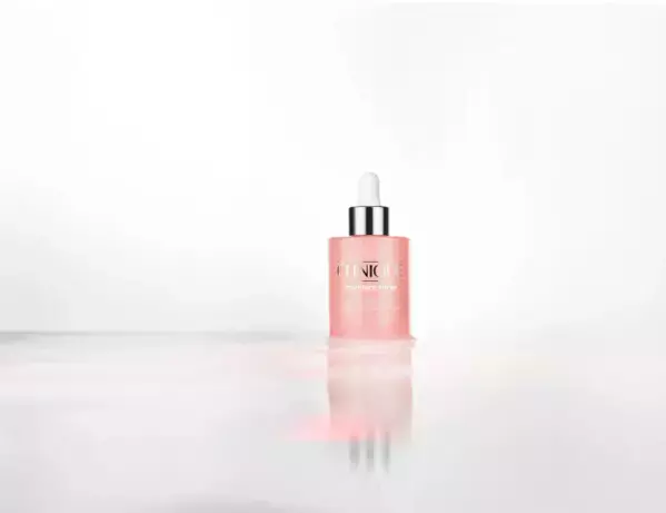 乾燥と肌荒れにアプローチ！クリニーク「モイスチャー サージ」から新美容液が登場