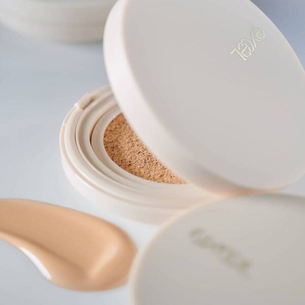 美容液ファンデ、ついに完成！エクセル「スキンフラッター セラムクッション」