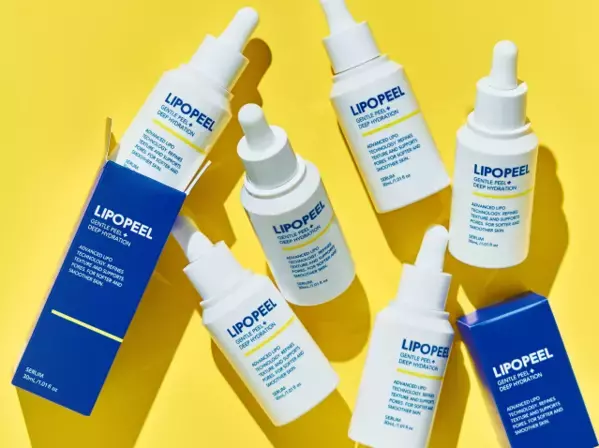 導入美容液『LIPOPEEL』の累計販売実績が20万本を突破！