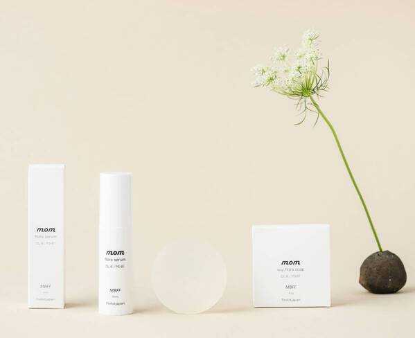 夏は「mom」の洗顔石けんと導入美容液で菌活スキンケアを