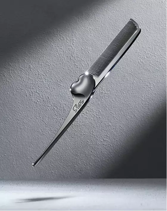 髪への負担を軽減！上質な使用感のコームが美容ブランド『ReFa』から登場