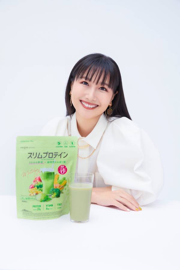 アンバサダーに大塚 愛『ベジエナチュラル スリムプロテイン 抹茶ラテ』