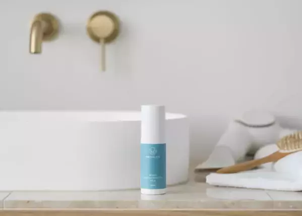 ドライヤーの熱を味方に！「RESALON」から新発想トリートメントを発売