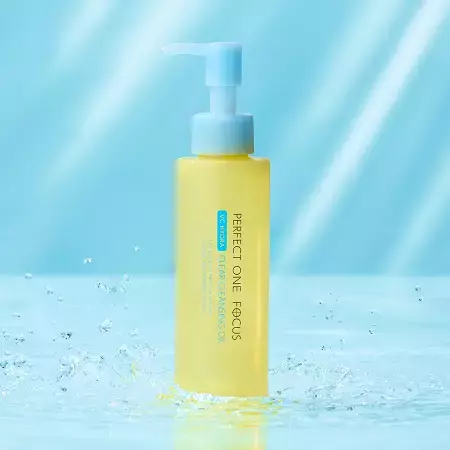 パーフェクトワンフォーカスから水のように軽いオイルクレンジングが登場