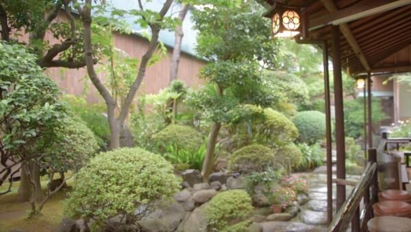 日本庭園がある北千住の「タカラ湯」は、旅館に来たようなプチトリップ気分が味わえる！