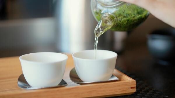お茶の産地・静岡「星野リゾート　界 遠州」でお茶のブレンド体験