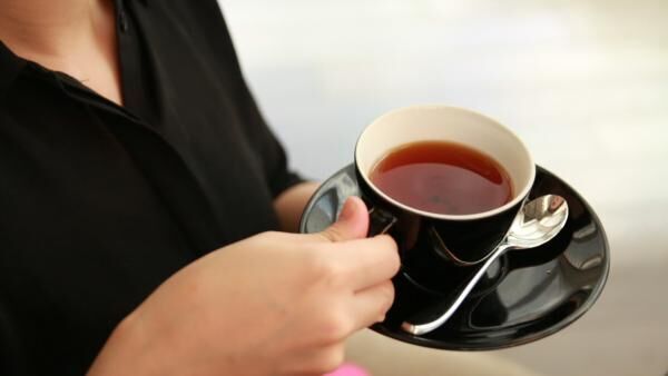 アフタヌーンティーで知っておきたい◎美しく見られる紅茶の飲み方