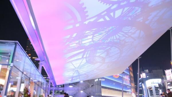 東京駅が光のキャンバスに！「東京駅グランルーフ Light on Train」