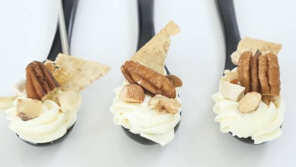 ワンスプーンで簡単おしゃれ ナッツとチーズのハチミツがけ 18年6月27日 ウーマンエキサイト 1 3