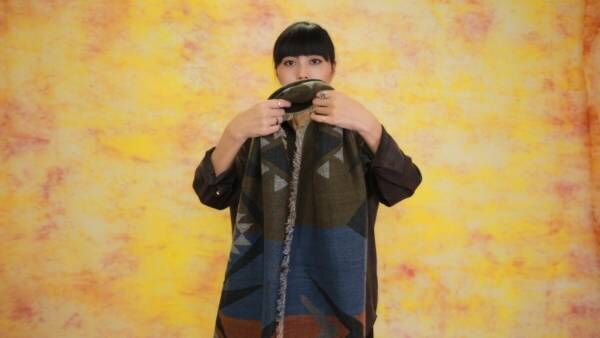 ストールのおしゃれな巻き方 巻く 羽織る簡単アレンジ 18年9月10日 ウーマンエキサイト 1 2 ストールのおしゃれな巻き方 巻く 羽織る簡単アレンジ 18年9月10日 ウーマンエキサイト 1 2