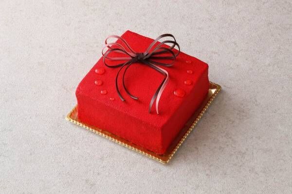 “クリスマスギフト”をテーマにした2020年のクリスマスケーキが横浜・ホテルニューグランドより登場！