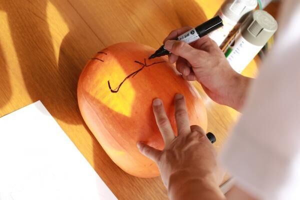 【悲報】ハロウィンのかぼちゃは腐るぞ！気をつけて。おばけかぼちゃをDIYで作ったら即腐った！の巻。