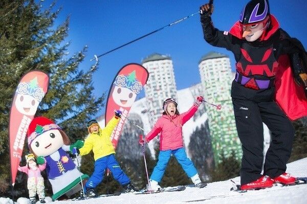 ゲレンデスペシャル♡　今期のスキー場は星野リゾートがアツい!!　冬の絶景体験・コーチの後を滑るプログラム・女子カレー！