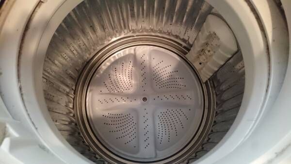 まずは洗濯槽を美しく。汚いカビ汚れを徹底除去！