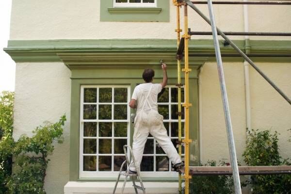 外壁塗装の耐用年数ってどれくらい？塗替えすべきタイミングなどをご紹介