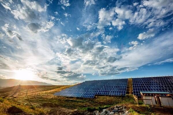 太陽光発電の発電量は天候によって左右される？