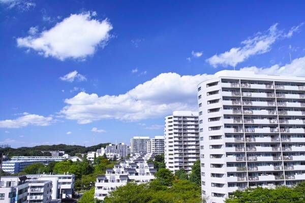 居住用のマンションを売却するとかかる税金や控除について解説します