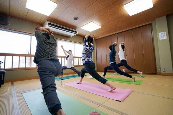 子連れ参加OK！お寺の穏やかな空気に包まれて楽しむヨガ