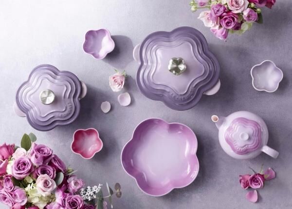 新色「カトレア」が彩る、気品ある優美な食卓。　ル・クルーゼ “2017 Flower Collection”期間限定発売
