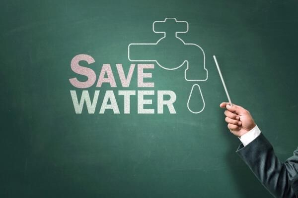 水ってどれくらい必要？地震や水害などの緊急事態でも安心できる備蓄量とは？