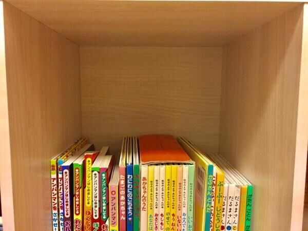 カラーボックスで本の収納をリノベーション！子どもでも使いやすい本棚へ