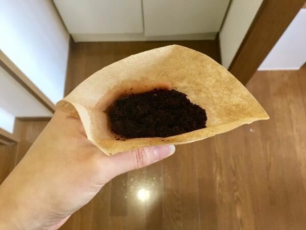 重曹とアルコールで安全にキレイに！冷蔵庫の大掃除をやってみよう