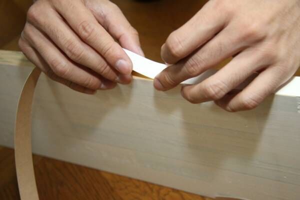 DIYの仕上げに便利！　木口テープを使って木材の断面を飾ってみよう！