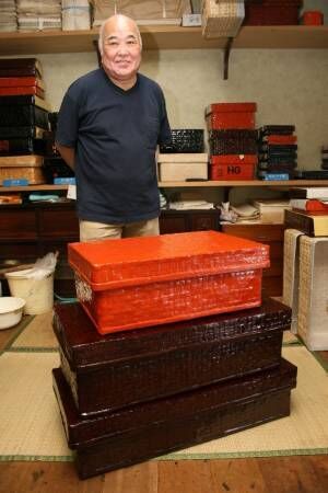 アクセ入れや子どものおもちゃ箱にも！150年以上続く老舗の葛籠屋さんで、「つづら」のインテリアとしてのポテンシャルに迫る