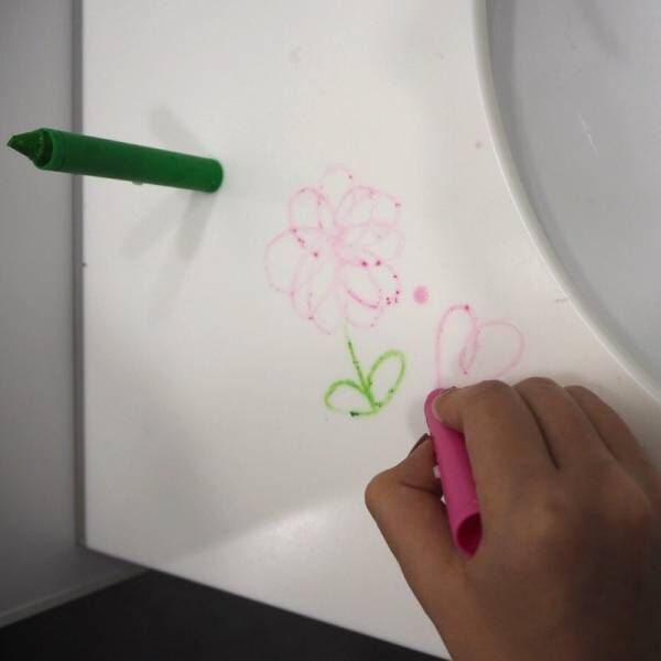 【Can★Do】お風呂の壁がキャンバスに！お絵描きできちゃうお風呂クレヨン♡