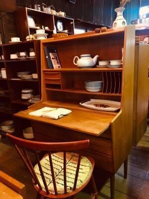 一度は手に入れたい北欧ヴィンテージ家具の魅力とは？カフェや張替工房を併設するお店〔北の椅子と〕をチェック！