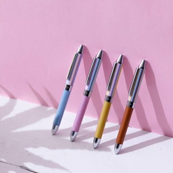 3色ボールペン「レディア」から“マルチストライプ”の限定デザインが新登場！
