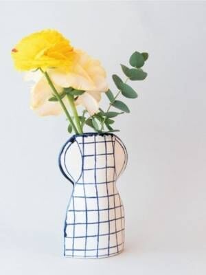 マリアンヌ・ハルバーグの「瀬戸焼の花瓶」が発売スタート