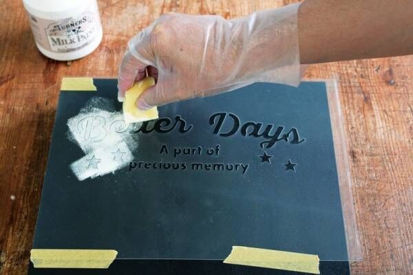 【DIY】作り方簡単！思い出をおしゃれに飾ろう「黒板のガーラント風フォトパネル」をDIY