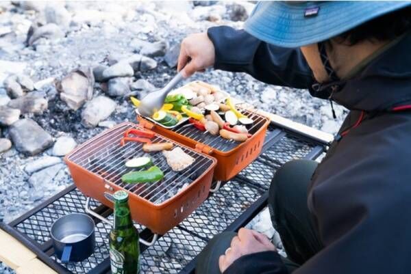 コンパクトな鋳物BBQスタンド「aniva」Makuakeにて先行発売開始！ソロキャンやべランピングにも最適