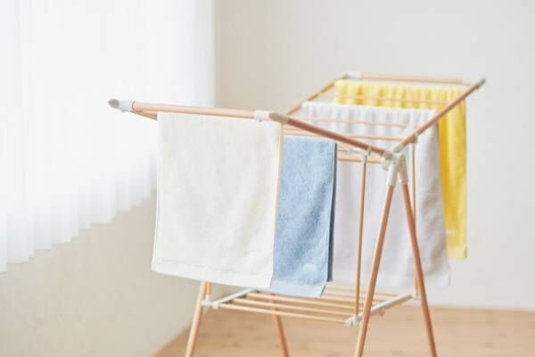 お洗濯しやすくかさばりにくく毎日洗える。タオルのように吸水して干しやすい、抗菌機能付きバスマットがKEYUCAより新発売