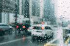 ドライバー必見！梅雨時のドライブにはコレモの車載用防災セット。
