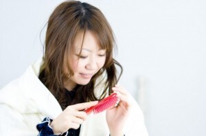 30代から始めるべき“白髪を防ぐ”３つのヘアケア習慣