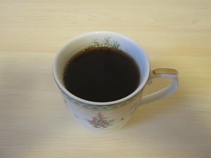 美容マニアの間で話題のスーパーフード「マヤナッツ」で作るコーヒー風ドリンク、そのお味は？