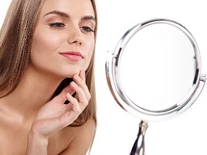 12時間メイク直し不要！ 色落ちしない話題の韓国リップ「ティント」