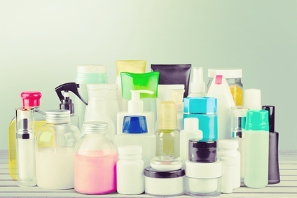 中身の残っている「基礎化粧品」、どのくらいで捨てる？